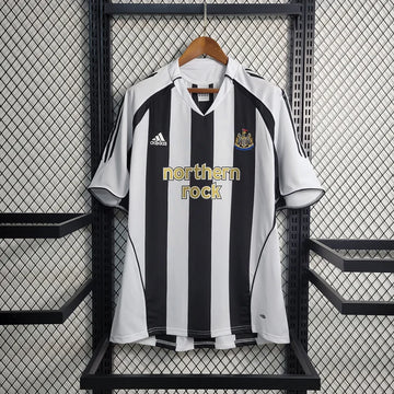 Newcastle United 2004-2006 Home Retro Shirt