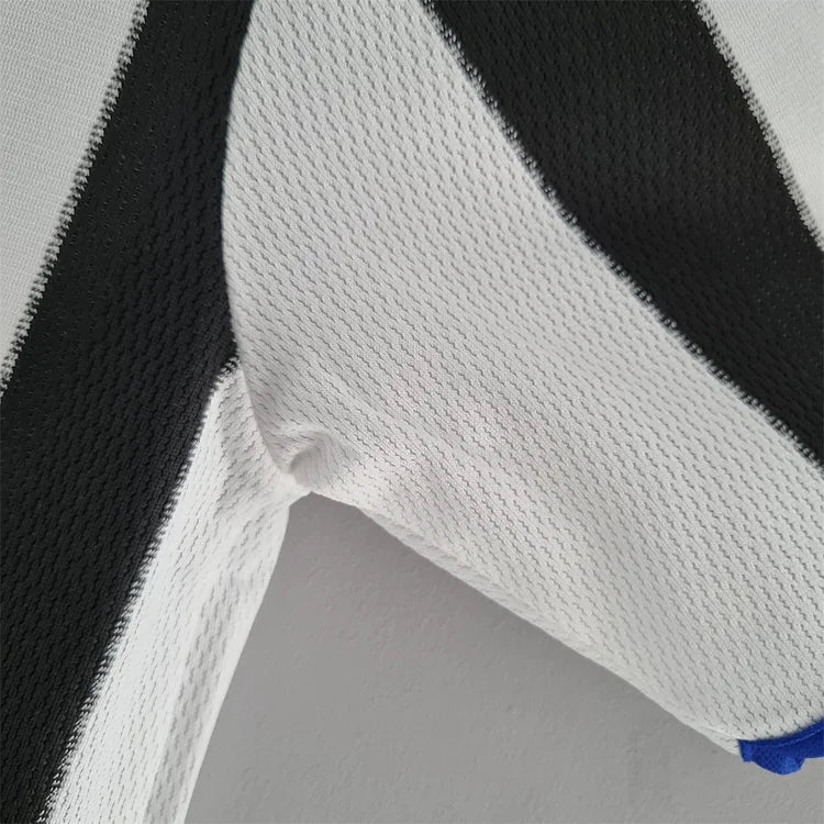 Newcastle United 2000-2001 Home Retro Shirt