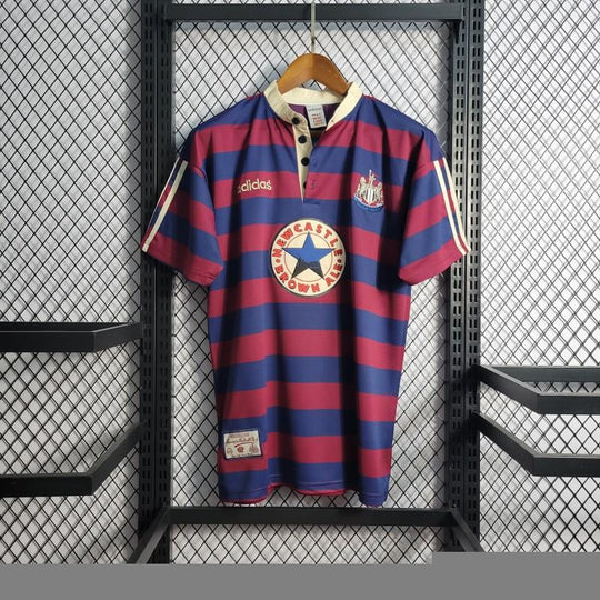Newcastle United 1995/1997 Away Retro Shirt