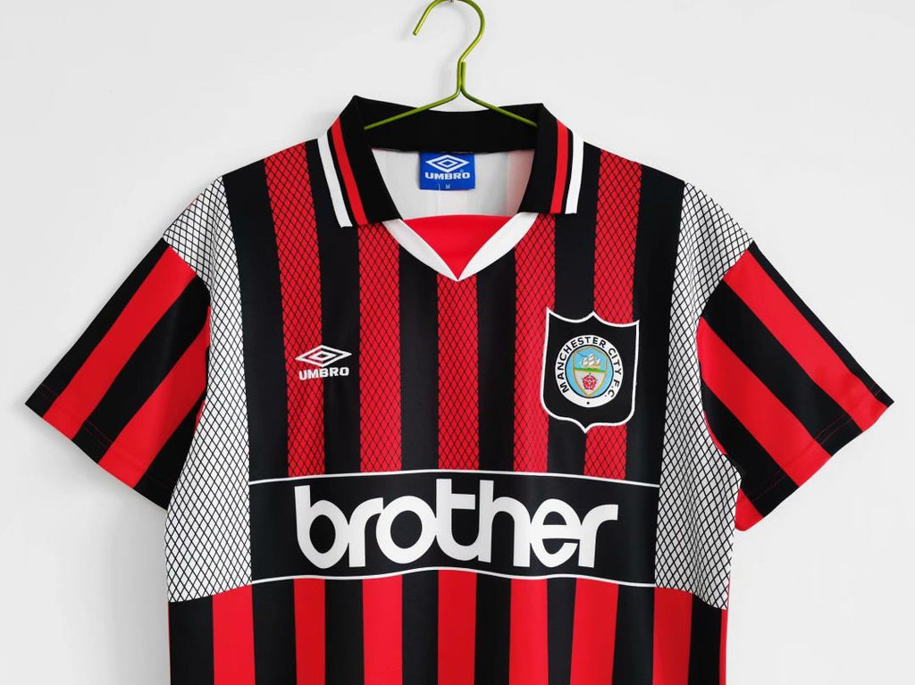 Manchester City 1994/1996 Away Retro Shirt