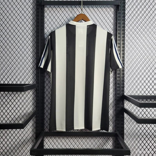 Newcastle United 1995/1997 Home Retro Shirt