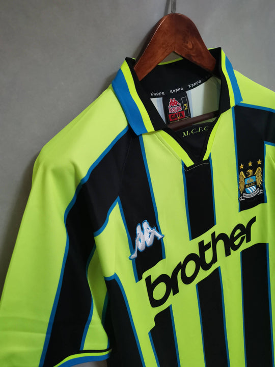Manchester City 1998/1999 Away Retro Shirt
