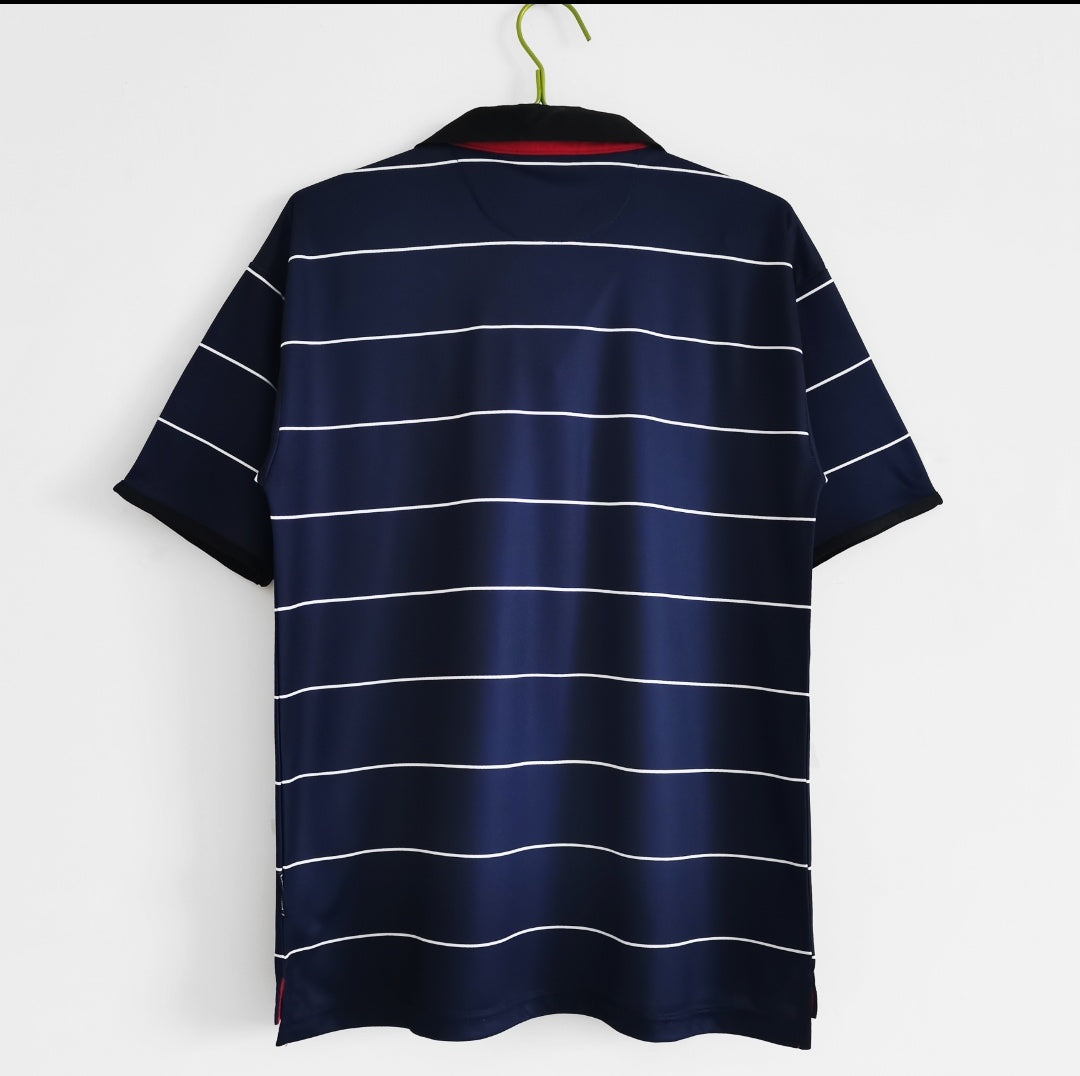 Manchester United 1999/2000 Away Retro Shirt