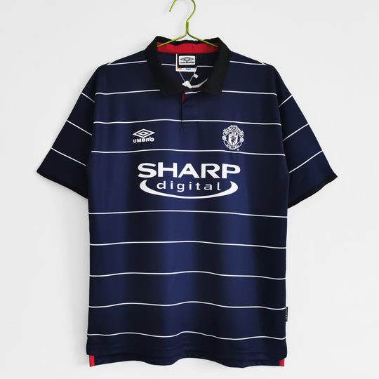 Manchester United 1999/2000 Away Retro Shirt