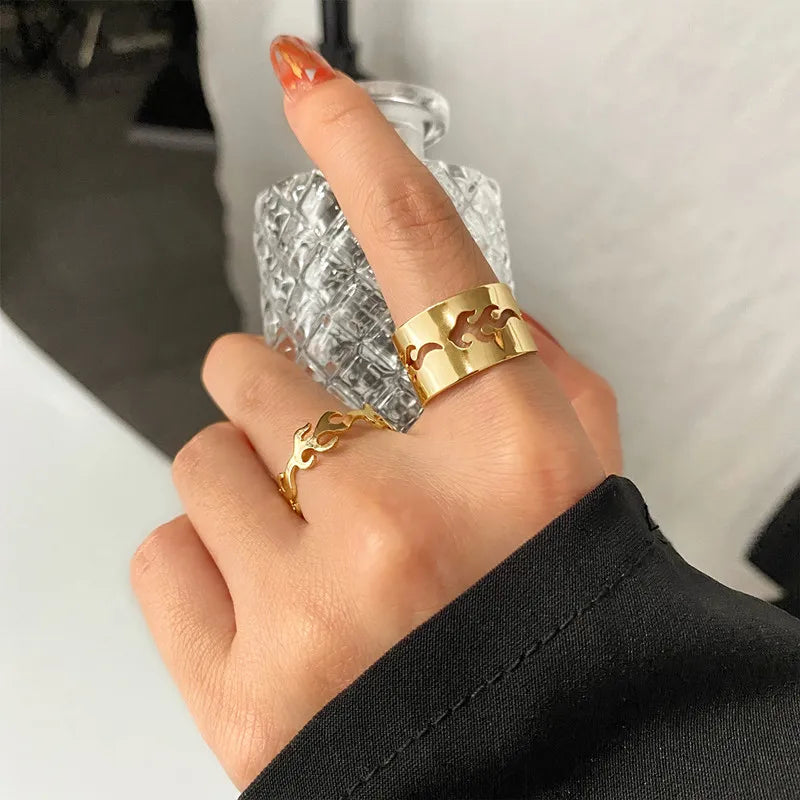 unique-couple-wedding-ring-set-gold - Famzoa