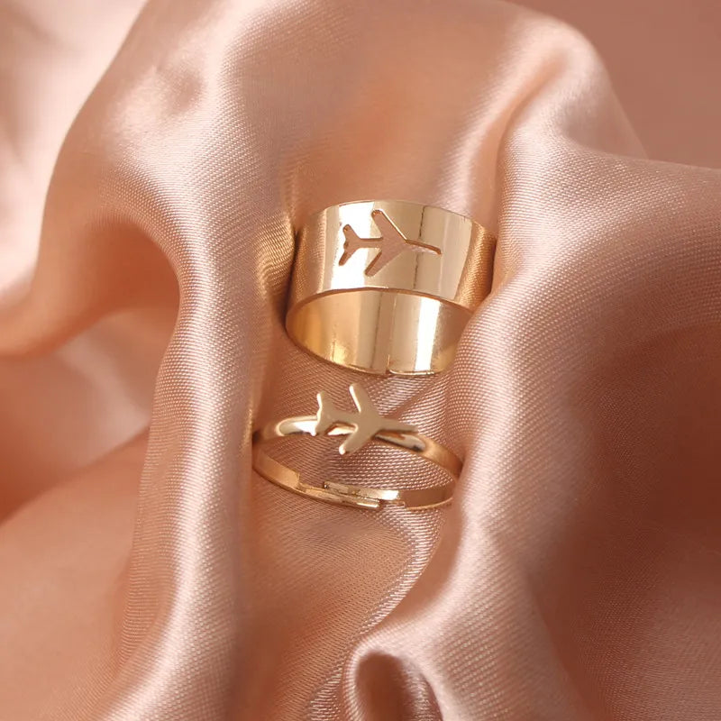 unique-couple-wedding-ring-set-gold - Famzoa