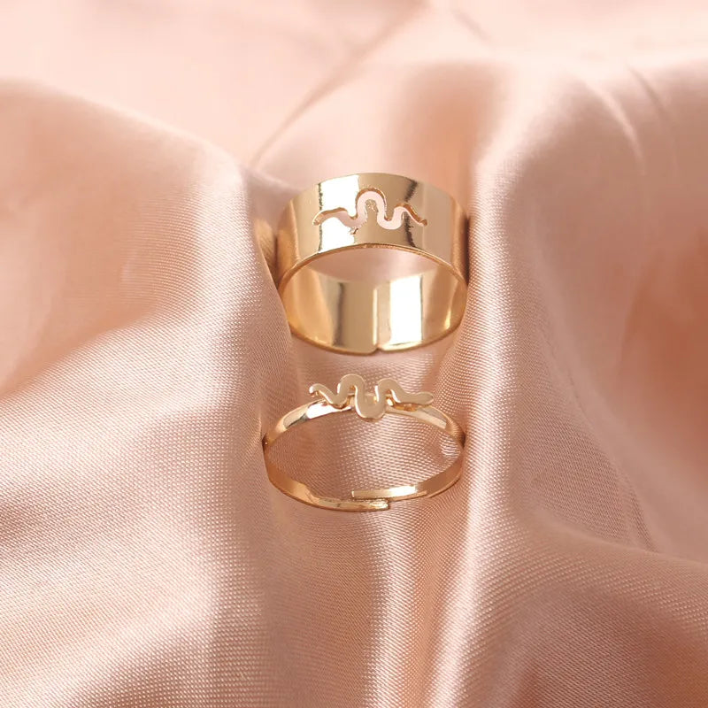 unique-couple-wedding-ring-set-gold - Famzoa