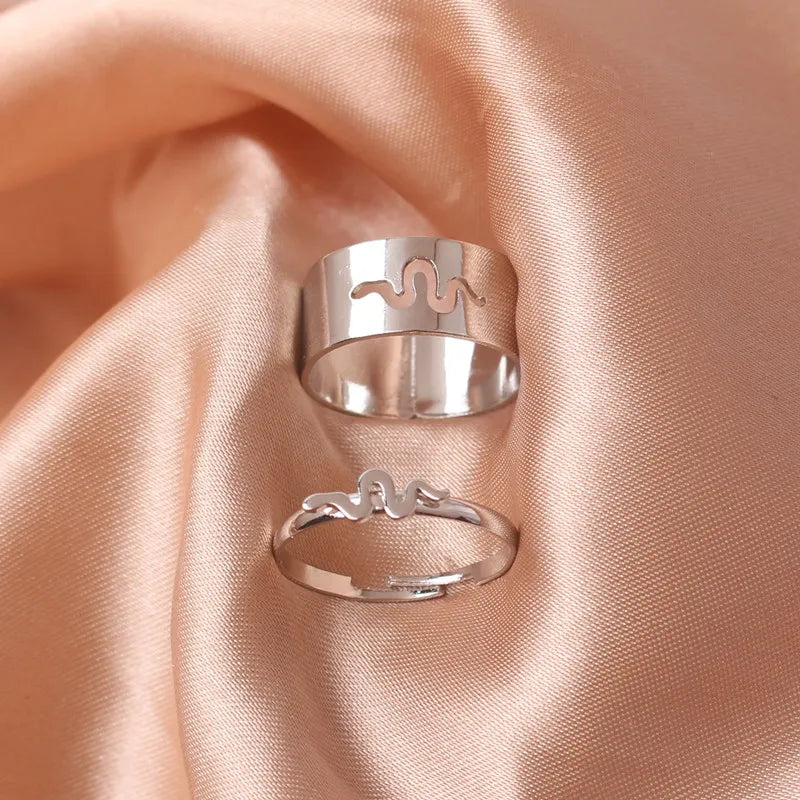 unique-couple-wedding-ring-set-gold - Famzoa