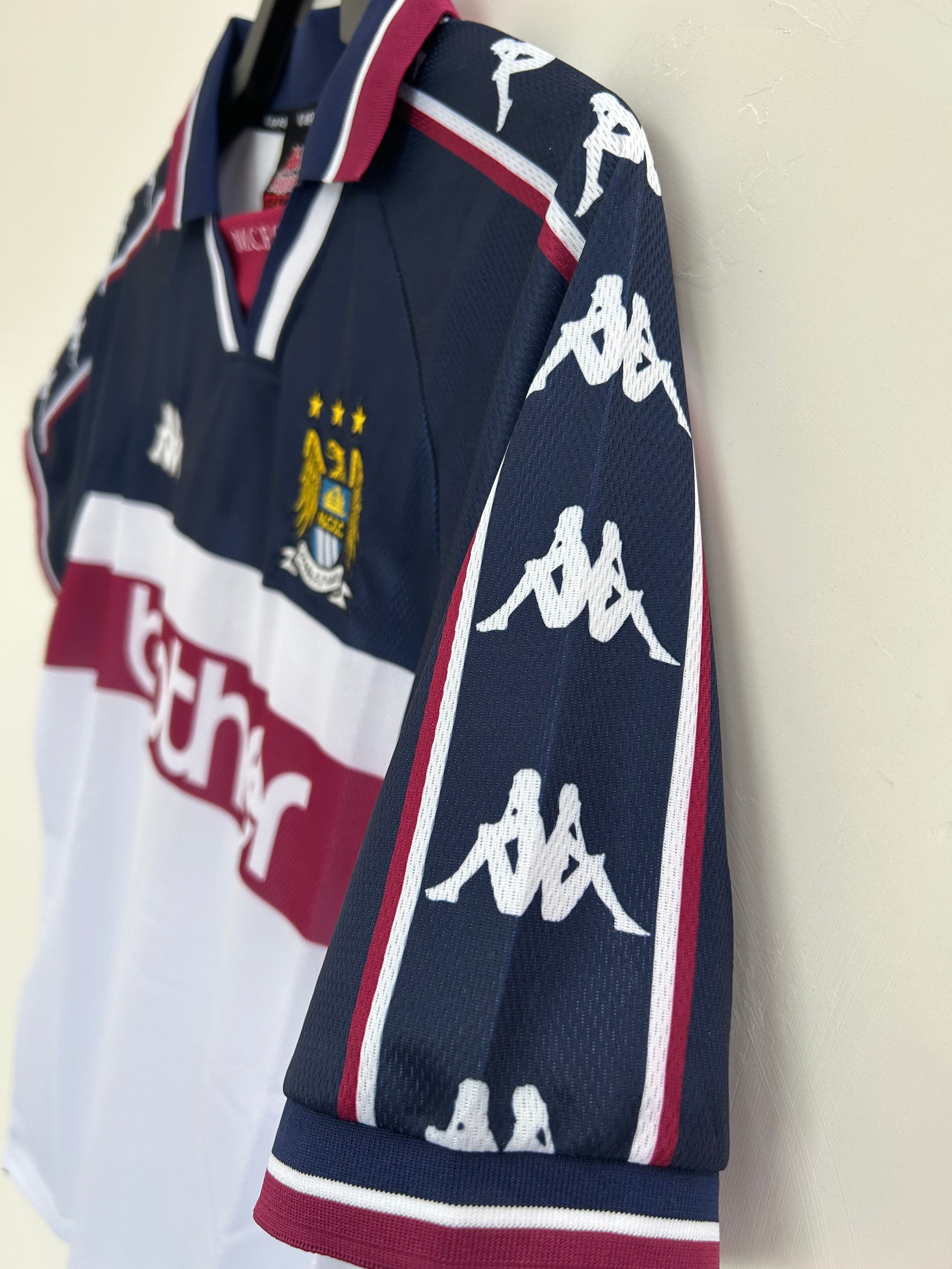 Manchester City 1997/1998 Away Retro Shirt