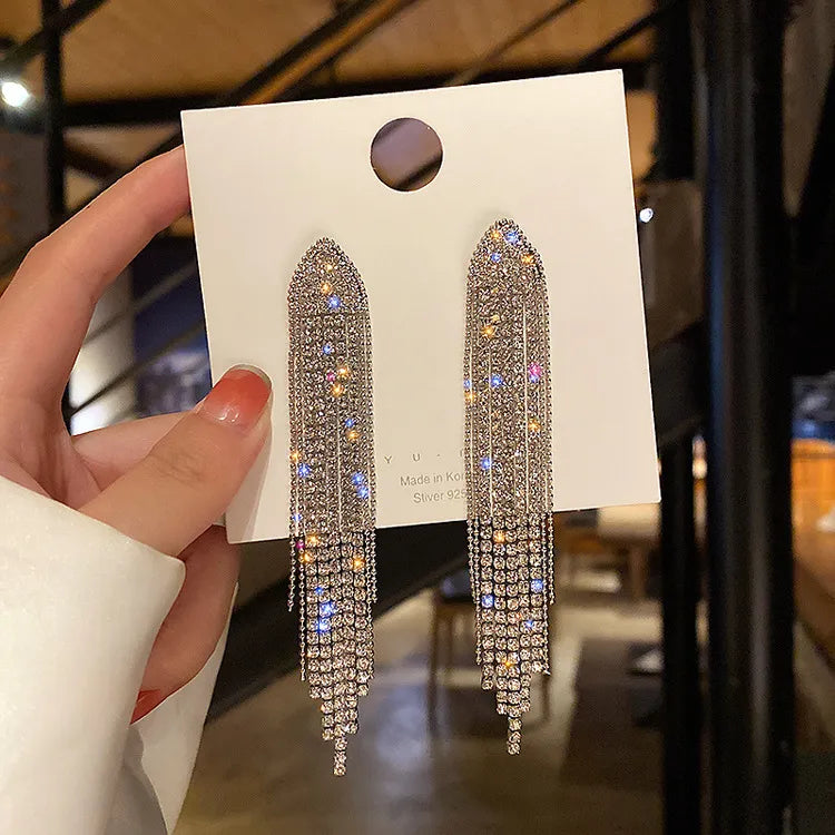 c-shaped-earrings - Famzoa