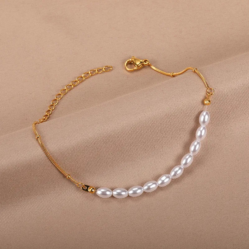 pearl-bracelet-with-heart-charm