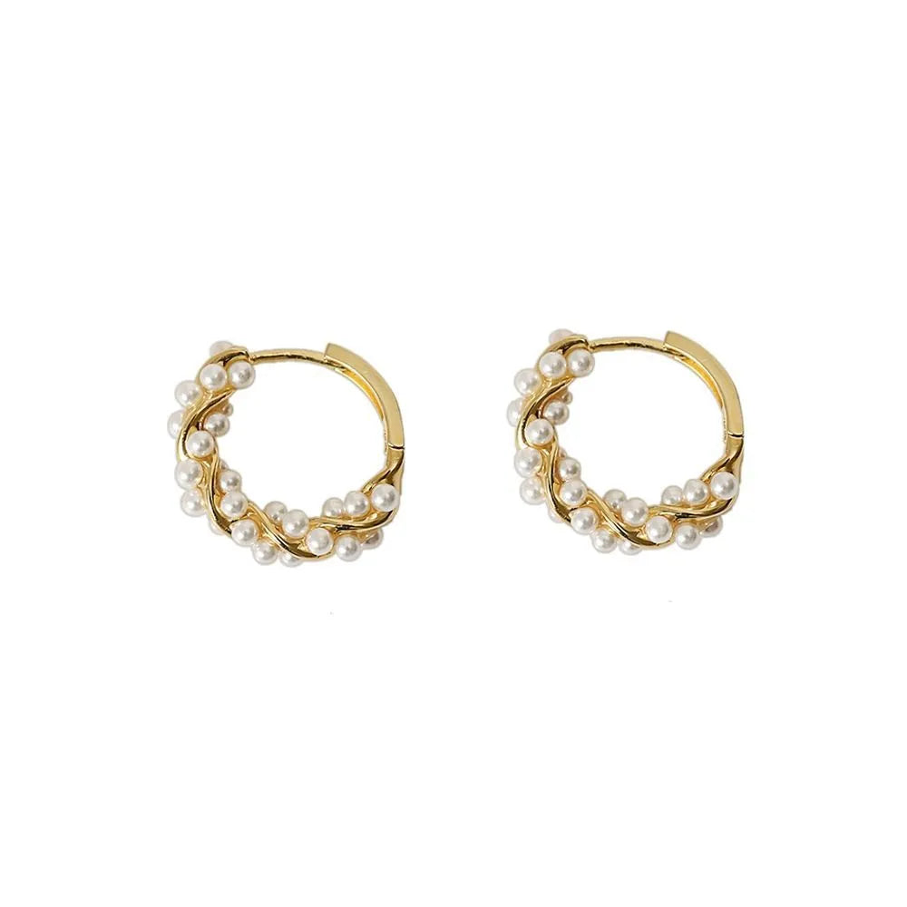 pearl-circle-earrings - Famzoa