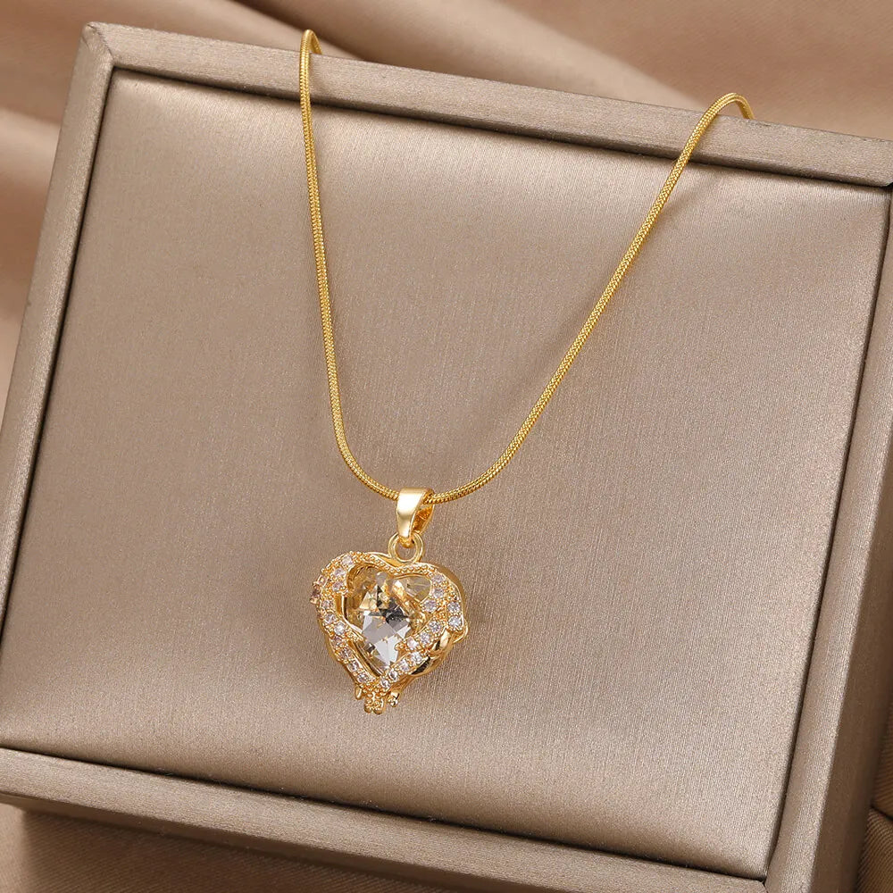 heart-pendant-necklace-gold