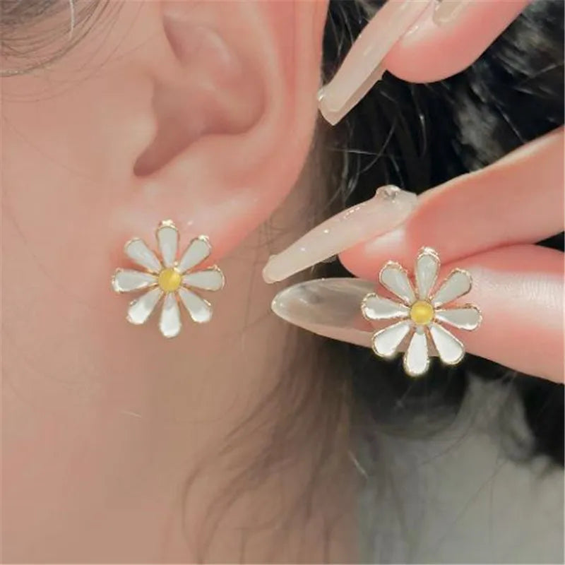 daisy-flower-earrings - Famzoa