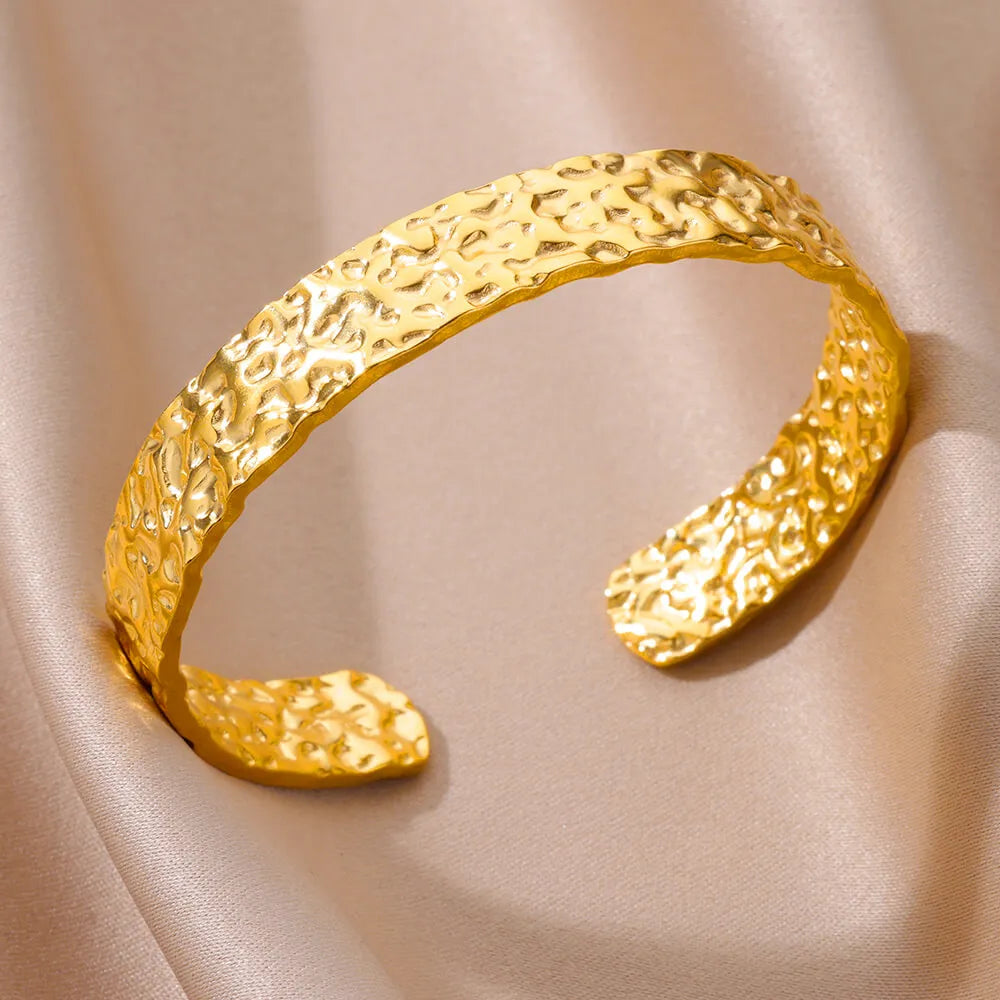 gold-plated-charm-bracelet