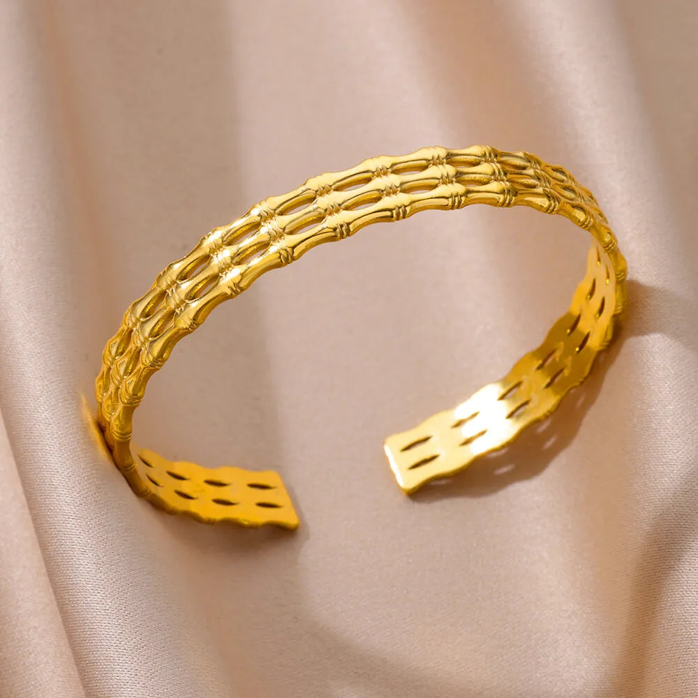 gold-plated-charm-bracelet