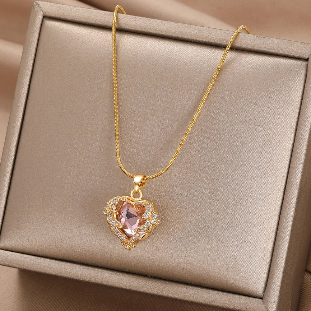 heart-pendant-necklace-gold