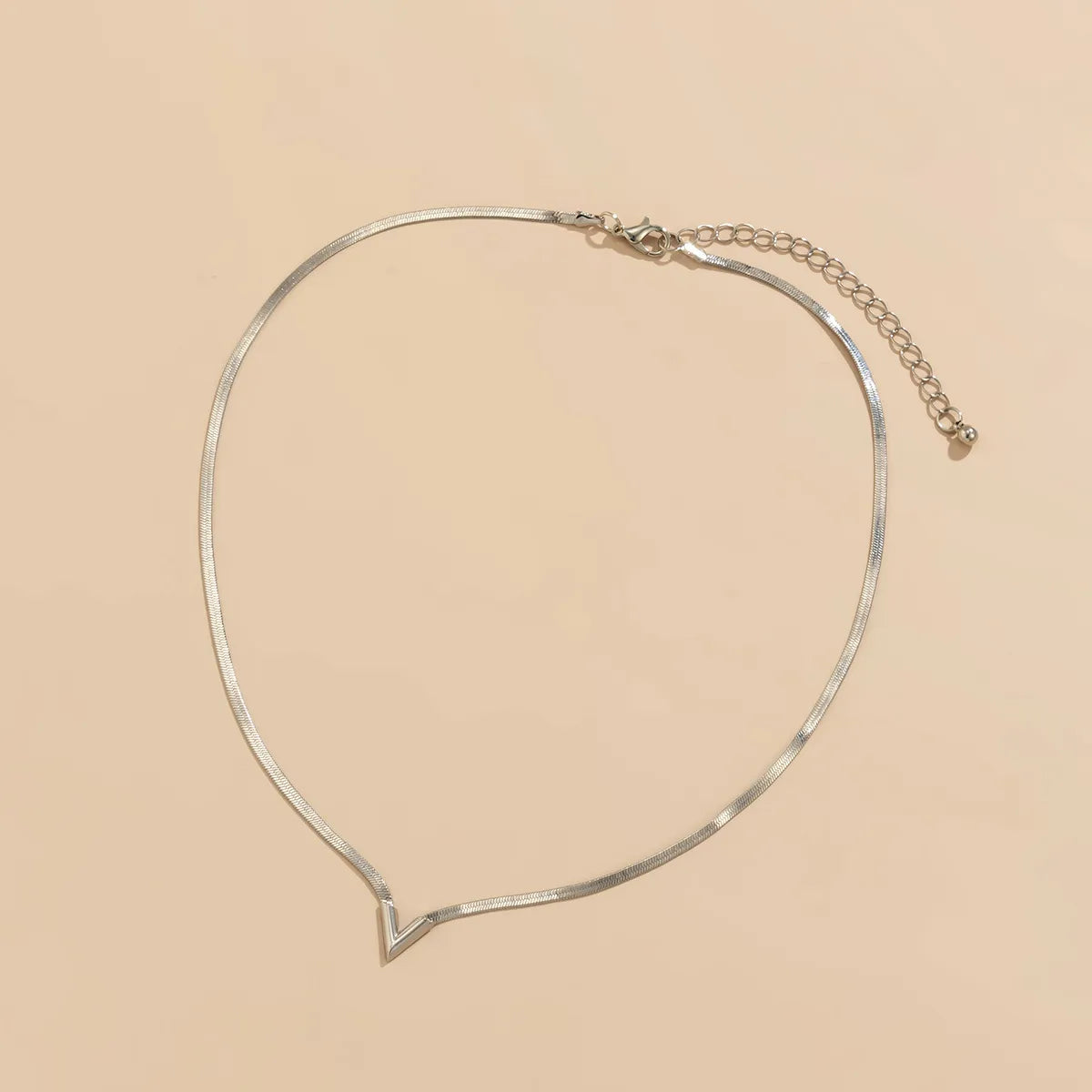 v-shaped-necklace