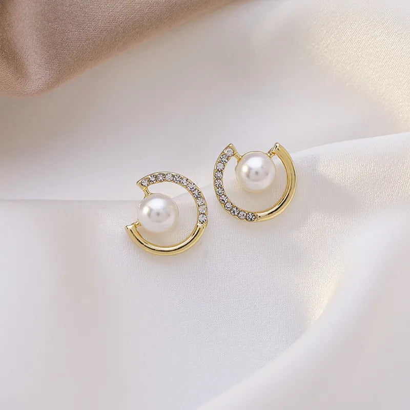 circle-pearl-earrings - Famzoa