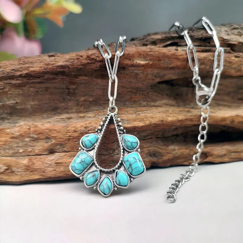 turquoise-necklace-with-turquoise-pendant